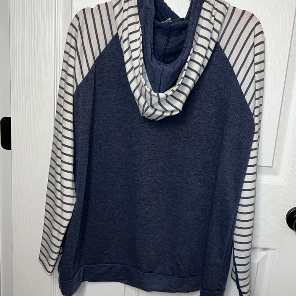 7th Ray hoodie - Picture 6 of 6